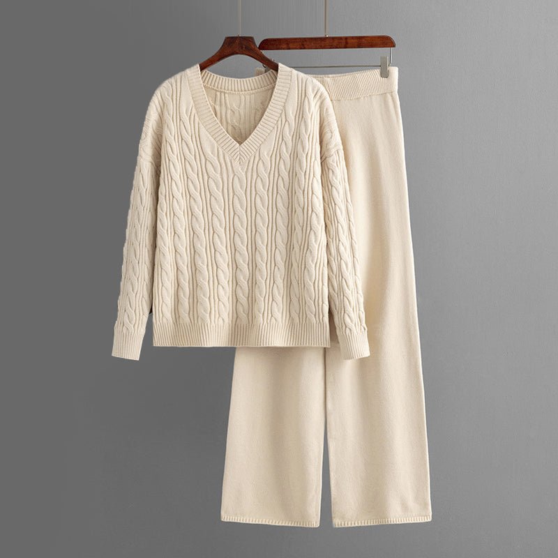 Dames Knit Set met V - Hals Kabeltrui en Wijdvallende Broek - Jorisenmerle